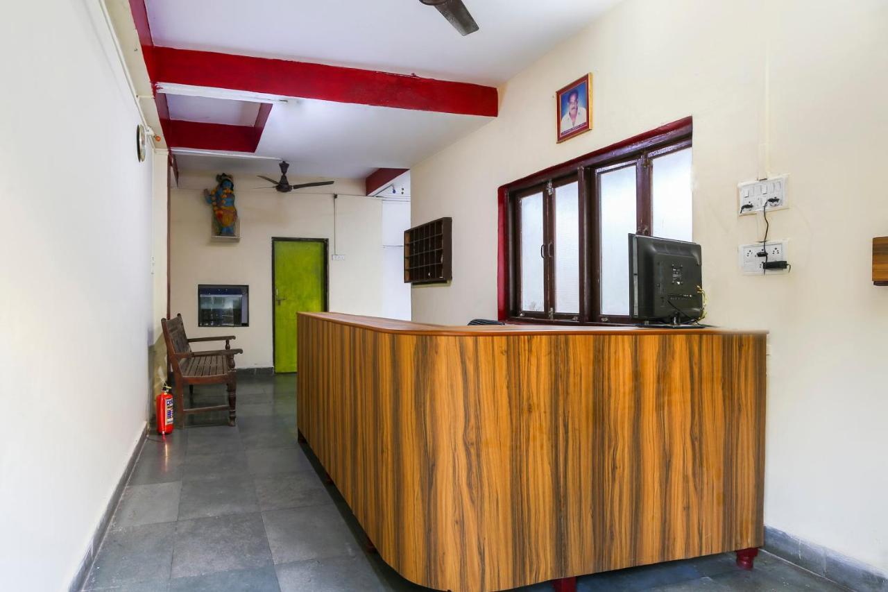 Spot On 67211 Hotel Gokul Daman Ngoại thất bức ảnh